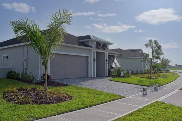 Best Local Driveway Pavers  in London, CA